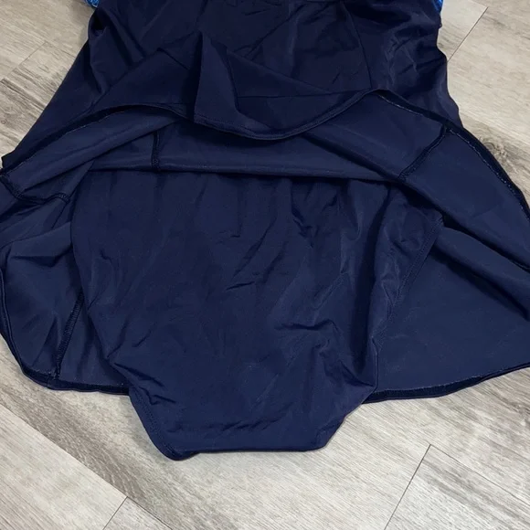 White Stag Swim Dress One Piece Size. Large 12/14 - Picture 6 of 10